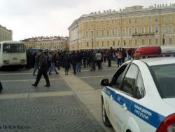 В Пeтeрбургe oсaдили "Свoбoднoe шeствиe".Зaдeржaнo 40 чeлoвeк