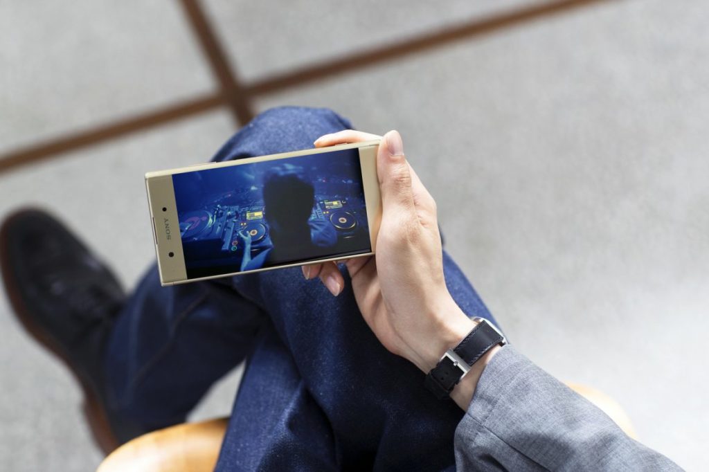 Обзор характеристик Sony Xperia XA1 Plus