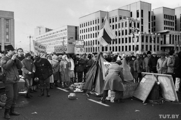 Как в 1990-м в Минске прошла антикоммунистическая «Плошча» Как в 1990-м в Минске прошла антикоммунистическая «Плошча»7