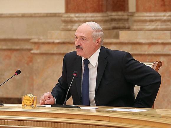СМИ: Лукашенко согласился выдать Киеву задержанных россиян СМИ: Лукашенко согласился выдать Киеву задержанных россиян0
