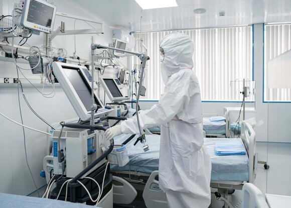 Житель Воронежа выздоровел после 90 дней в реанимации с COVID-19 Житель Воронежа выздоровел после 90 дней в реанимации с COVID-19