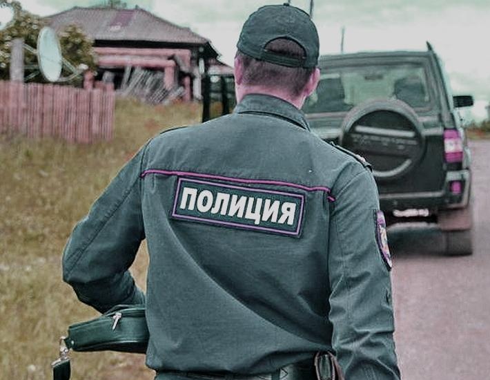 Изрезал шею и грудь: детали жестокого нападения на семью под Москвой Изрезал шею и грудь: детали жестокого нападения на семью под Москвой