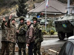 Неизвестный взорвал бомбу у здания ФСБ на Кавказе Неизвестный взорвал бомбу у здания ФСБ на Кавказе