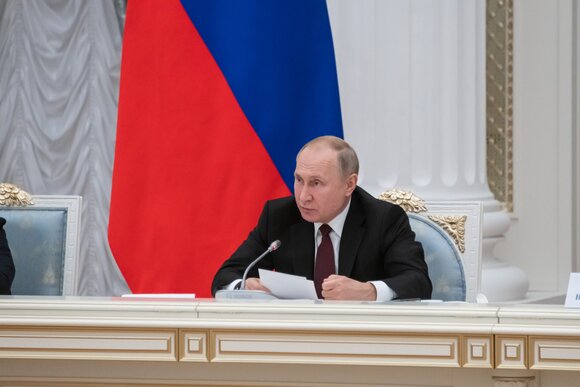 Путин изменил список химикатов для создания химического оружия Путин изменил список химикатов для создания химического оружия