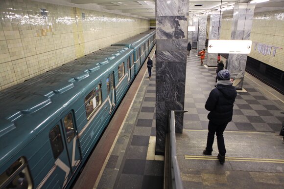 По требованию полиции в Москве закрыли станцию "Сокольники" По требованию полиции в Москве закрыли станцию "Сокольники"