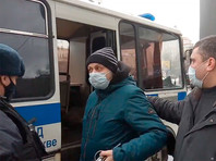 Журналисты потребовали освобождения Сергея Смирнова, назвав его задержание попыткой устрашения независимых СМИ Редакции СМИ выступили в поддержку главного редактор "Медиазоны" Сергея Смирнова, задержанного в субботу на прогулке с маленьким сыном. Журналисту вменяется участие в акции, повлекшей создание помех движению транспорта (часть 6.1 статьи 20.2 КоАП), при этом в день протестов 23 января Смирнов был дома