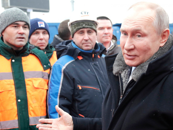 Уровень доверия к Путину опустился в России до 53%. Это минимум за год Владимир Путин