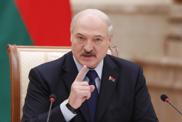 Лукашенко негодует из-за продолжающихся протестов Лукашенко негодует из-за продолжающихся протестов0