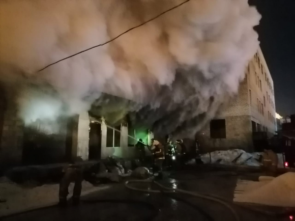 В Тольятти локализован пожар на площади 500 кв. м В Тольятти локализован пожар на площади 500 кв. м2