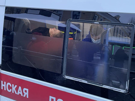 Жительница Казани случайно пострадала во время митинга в Петербурге Жительница Казани случайно пострадала во время митинга в Петербурге