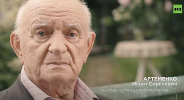 «Митька-переросток выводил соловьиные трели…» «Митька-переросток выводил соловьиные трели…»1