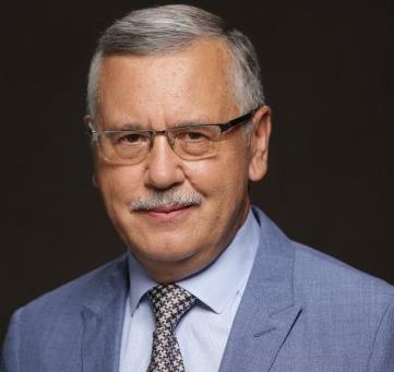 Украину покидают люди и деньги Украину покидают люди и деньги2