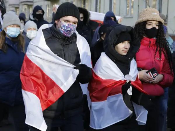 Жизнь белорусов после протестов превратилась в ад Жизнь белорусов после протестов превратилась в ад0