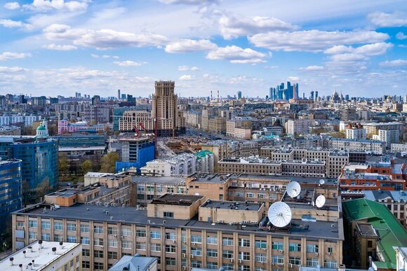 Четверг стал самым теплым днем с начала года в Москве Четверг стал самым теплым днем с начала года в Москве