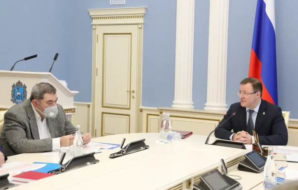 Дмитрий Азаров и Леонид Симановский обсудили ход строительства Волжского моста Дмитрий Азаров и Леонид Симановский обсудили ход строительства Волжского моста0