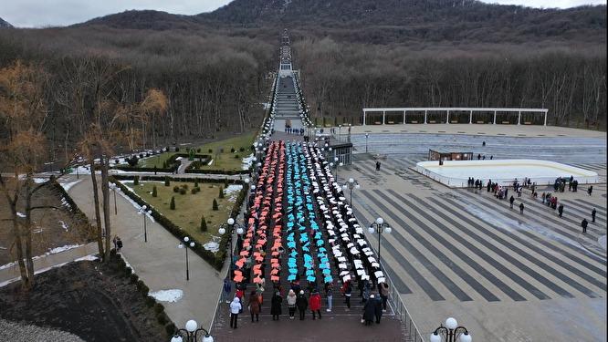 Массовые мероприятия проходят вопреки мерам против COVID Массовые мероприятия проходят вопреки мерам против COVID6