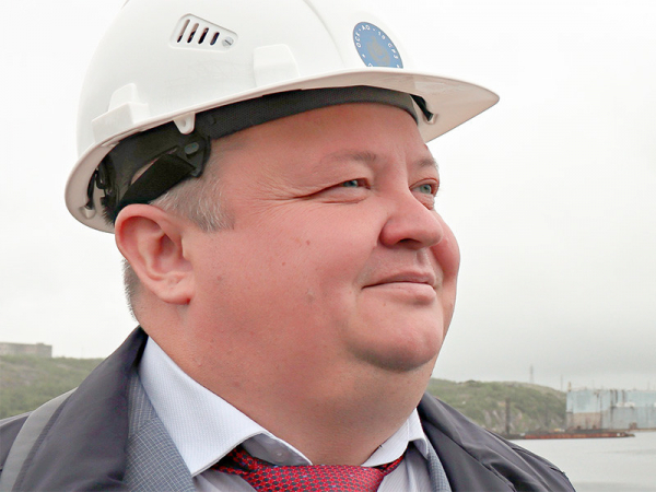 Гендиректора завода в Мурманске арестовали по делу о хищении 45 млн рублей на ремонте горевшего крейсера "Адмирал Кузнецов" Евгений Зудин