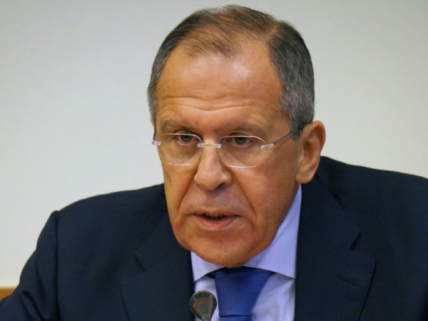 Лавров призвал отойти от использования западных платежных систем и расчетов в долларах Лавров призвал отойти от использования западных платежных систем и расчетов в долларах