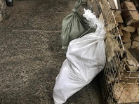 В Ленинградской области полицейские задержали пенсионера за убийство лося В холодильнике пенсионера оперативники обнаружили мясо и кости лося. У хозяина дома изъяли два охотничьих ружья и охотничий карабин с оптикой