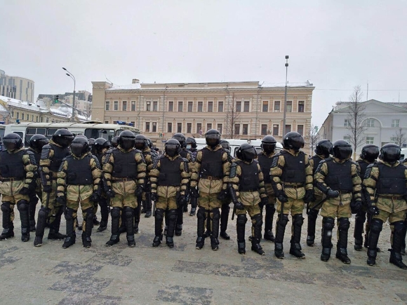 Добровольно эту власть никто любить не хочет Добровольно эту власть никто любить не хочет0
