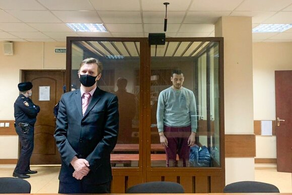 Суд приговорил к 2 годам колонии напавшего на полицейского на акции 23 января в Москве Суд приговорил к 2 годам колонии напавшего на полицейского на акции 23 января в Москве