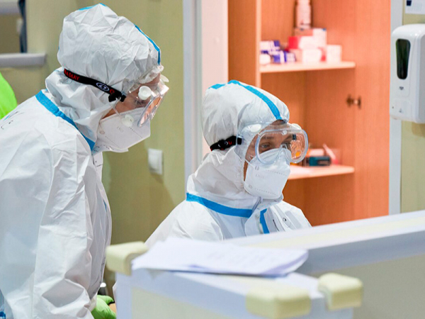 В России за сутки зарегистрировано 8 164 новых случаев коронавируса, 379 человек умерли В России за сутки зарегистрировано 8 164 новых случаев коронавируса, 379 человек умерли