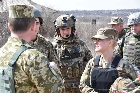 Американская делегация посетила Донбасс Американская делегация посетила Донбасс0