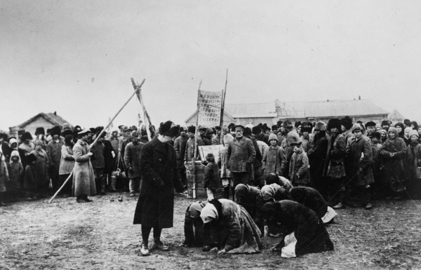 Почему голод в России не приводит к революции и смене режима. Объяснение историка Почему голод в России не приводит к революции и смене режима. Объяснение историка0