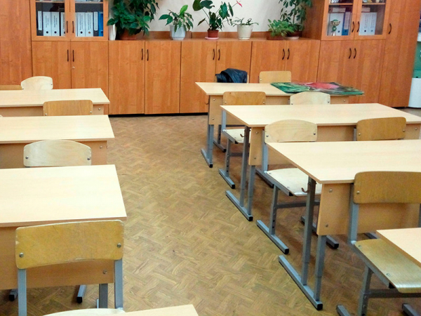 В Мурманске после стрельбы в Казани попытались составить список "подозрительных учеников" Министерство образования Мурманской области после стрельбы в казанской школе потребовало от подведомственных учреждений создать список школьников, студентов и выпускников, "склонных к нарушению дисциплины"