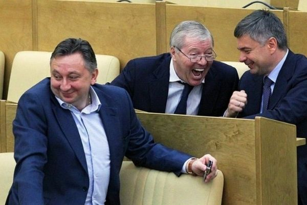 Депутаты требуют ввести в России налог на роскошь Депутаты требуют ввести в России налог на роскошь0