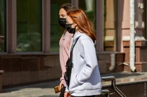 В Ростове под меднаблюдением врачей из-за COVID-19 остаются почти 2 тысячи человек В Ростове под меднаблюдением врачей из-за COVID-19 остаются почти 2 тысячи человек0