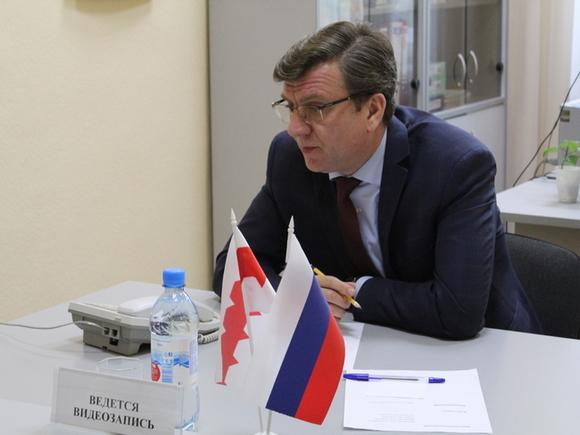 Зачем глава омского Минздрава 3 дня блуждал по лесу? Зачем глава омского Минздрава 3 дня блуждал по лесу?0
