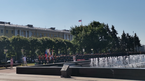 Как прошел торжественный выпускной в Михайловской военной артиллерийской академии Как прошел торжественный выпускной в Михайловской военной артиллерийской академии6