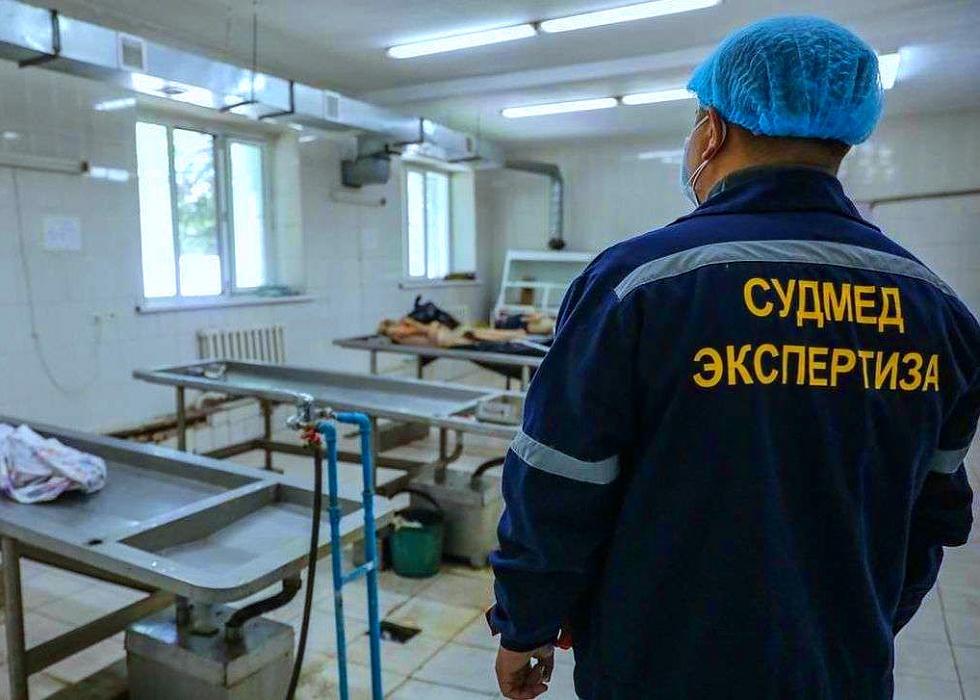 Под Волгоградом пенсионер покончил с собой возле поликлиники Под Волгоградом пенсионер покончил с собой возле поликлиники