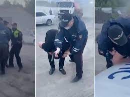 Суд в Новосибирске арестовал друга юноши, случайно убитого сотрудником ДПС Суд в Новосибирске арестовал друга юноши, случайно убитого сотрудником ДПС