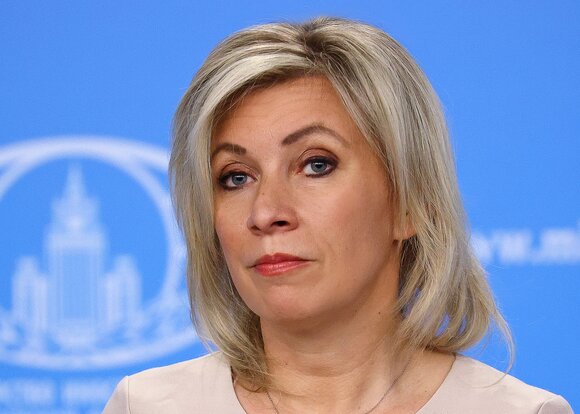 Захарова объяснила выдачу паспортов РФ жителям Донбасса Захарова объяснила выдачу паспортов РФ жителям Донбасса
