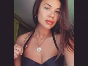 Экс-супруга футболиста Дмитрия Тарасова призвала подписчиков не заводить семью Экс-супруга футболиста Дмитрия Тарасова призвала подписчиков не заводить семью0