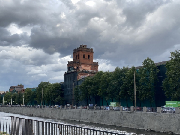 Обратная сторона Петербурга: как рушится история города