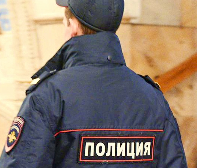 Полиция Москвы пресекла попытку сбыта фейковых справок о медотводе от прививки Полиция Москвы пресекла попытку сбыта фейковых справок о медотводе от прививки