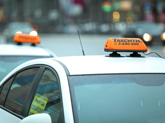 Петербургским таксистам разрешили работать в Ленобласти Петербургским таксистам разрешили работать в Ленобласти