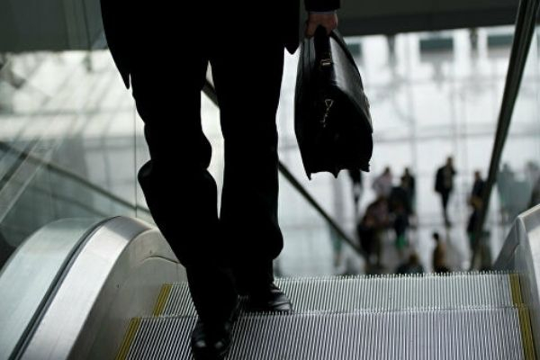 Большинство россиян недовольны своей работой Большинство россиян недовольны своей работой