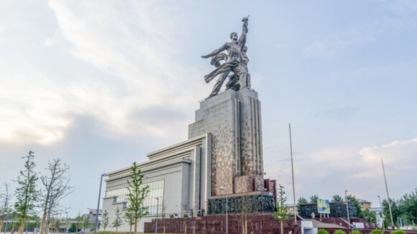 Смотровая площадка на крыше павильона «Рабочий и колхозница» откроется 19 августа Смотровая площадка на крыше павильона «Рабочий и колхозница» откроется 19 августа