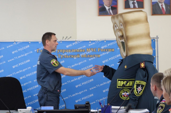 Тульский Пряник теперь сотрудник МЧС Тульский Пряник теперь сотрудник МЧС