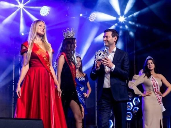 Самой красивой девушкой Ростова стала школьница Самой красивой девушкой Ростова стала школьница1