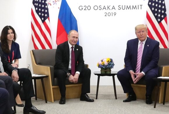 Песков высказался о красивой переводчице Путина на встрече с Трампом Песков высказался о красивой переводчице Путина на встрече с Трампом