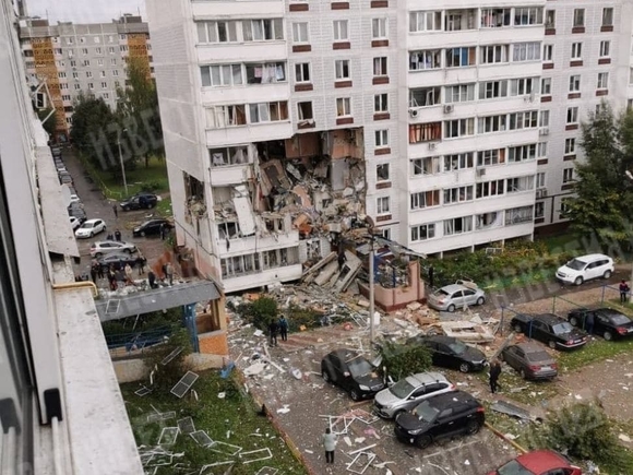 Тела двух девушек нашли под завалами дома в Ногинске Тела двух девушек нашли под завалами дома в Ногинске0