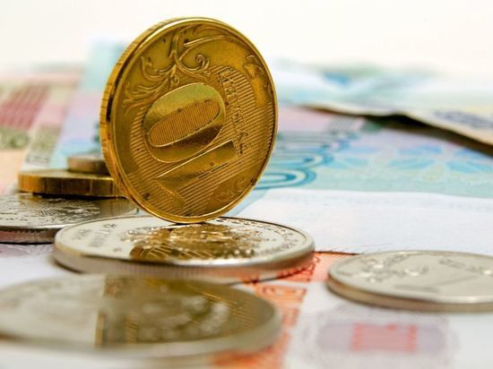 Петербургским пенсионерам посулили новогодние выплаты по 15 тысяч рублей Петербургским пенсионерам посулили новогодние выплаты по 15 тысяч рублей