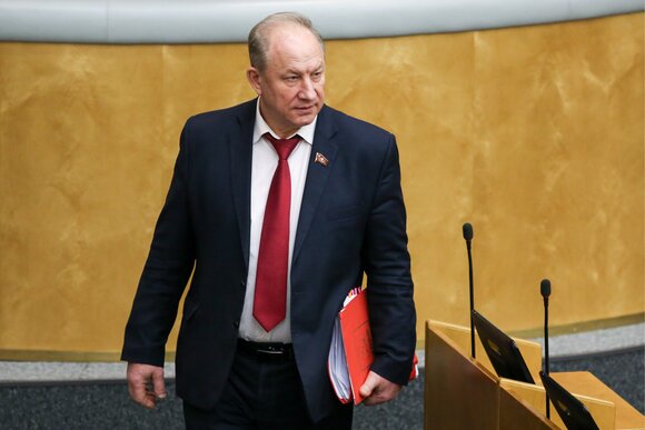 Зюганов заявил, что КПРФ разбирается в ситуации с Рашкиным Зюганов заявил, что КПРФ разбирается в ситуации с Рашкиным