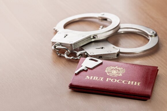 Подозреваемого в незаконном хранении оружия и боеприпасов задержали на юге Москвы Подозреваемого в незаконном хранении оружия и боеприпасов задержали на юге Москвы