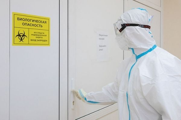 Минздрав попросил врачей-пенсионеров вернуться к работе Минздрав попросил врачей-пенсионеров вернуться к работе